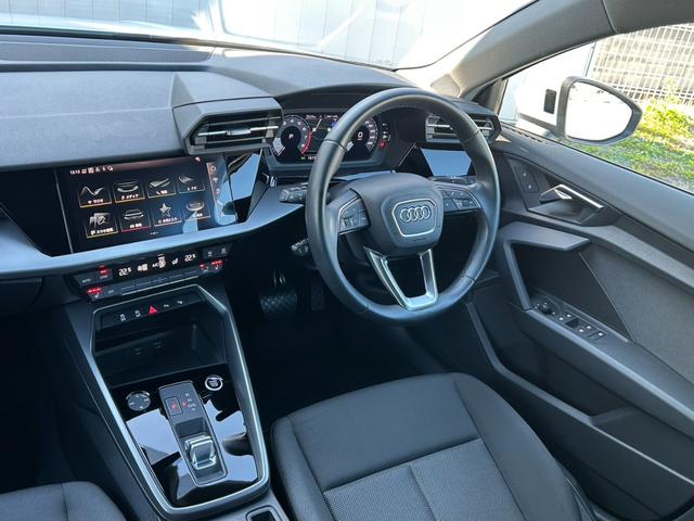 Ｖｏｒｓｐｒｕｎｇ　ｄｕｒｃｈ　Ｔｅｃｈｎｉｋ（技術による先進）この言葉をスローガンに、Ａｕｄｉは先進的な技術が市販車にも多く採用されております。