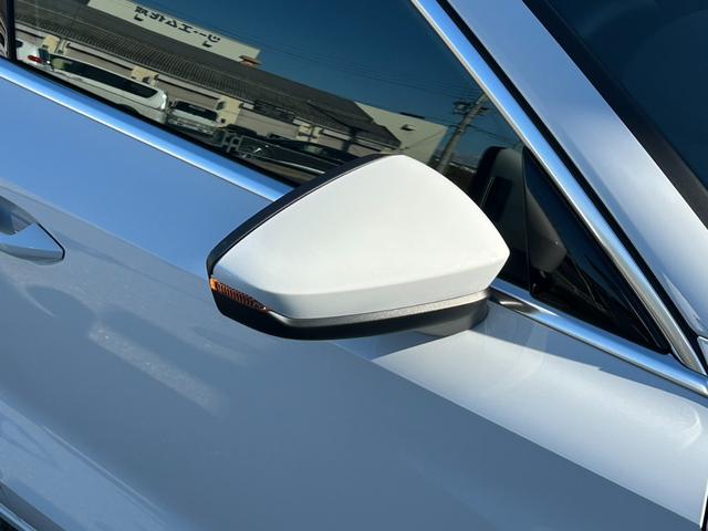 Ｆｏｒ　Ｎｅｘｔ株式会社では、納車後のアフターフォローも兼ねた納車後チェックも行っております。詳しくは担当セールスまでお問合せください。保険やアフターメンテナンスもお任せください。