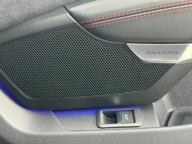 RS e-トロンGT ベースグレード デモカーUP/ブラックstyle/RSデザインPKGレッド/テクノロジーPKG/ファインナッパレザー/OP21AW/ダイナミックパッケージプラス/シートベンチレーション/バング&オルフセン/認定中古車(40枚目)