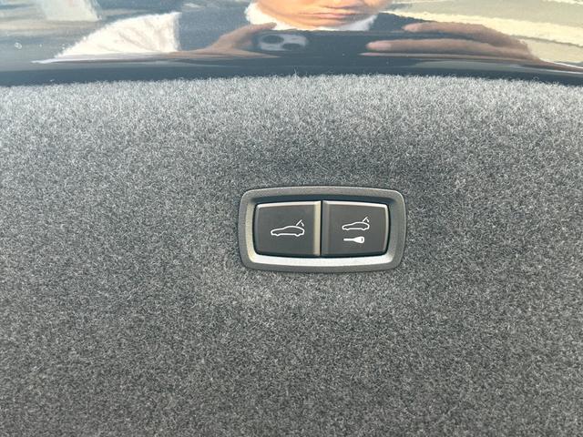 RS e-トロンGT ベースグレード デモカーUP/ブラックstyle/RSデザインPKGレッド/テクノロジーPKG/ファインナッパレザー/OP21AW/ダイナミックパッケージプラス/シートベンチレーション/バング&オルフセン/認定中古車(49枚目)