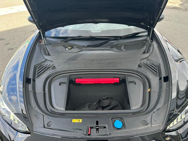 RS e-トロンGT ベースグレード デモカーUP/ブラックstyle/RSデザインPKGレッド/テクノロジーPKG/ファインナッパレザー/OP21AW/ダイナミックパッケージプラス/シートベンチレーション/バング&オルフセン/認定中古車(51枚目)