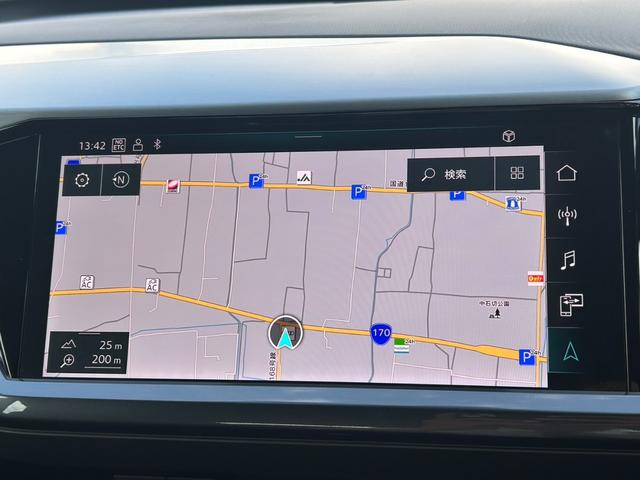 Ｑ４ ｅ－トロン ４５ｅ－トロン　Ｓライン　ＭＭＩナビプロ／レザー・電動シート／ＴＶ／ステアリングヒーター／ＯＰ２０ＡＷ／マトリクスＬＥＤライト／ヘッドアップディスプレイ／３６０度カメラ／シートメモリ／デモカーアップ／認定中古車（18枚目）