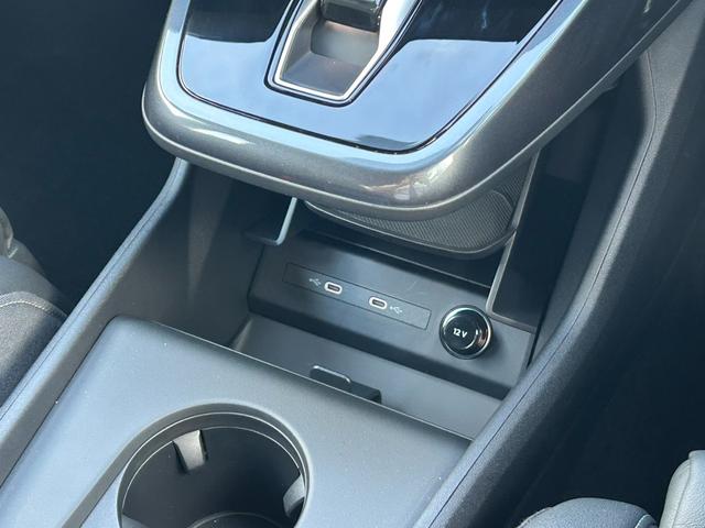 Ｑ４ ｅ－トロン ４５ｅ－トロン　Ｓライン　ＭＭＩナビプロ／レザー・電動シート／ＴＶ／ステアリングヒーター／ＯＰ２０ＡＷ／マトリクスＬＥＤライト／ヘッドアップディスプレイ／３６０度カメラ／シートメモリ／デモカーアップ／認定中古車（29枚目）