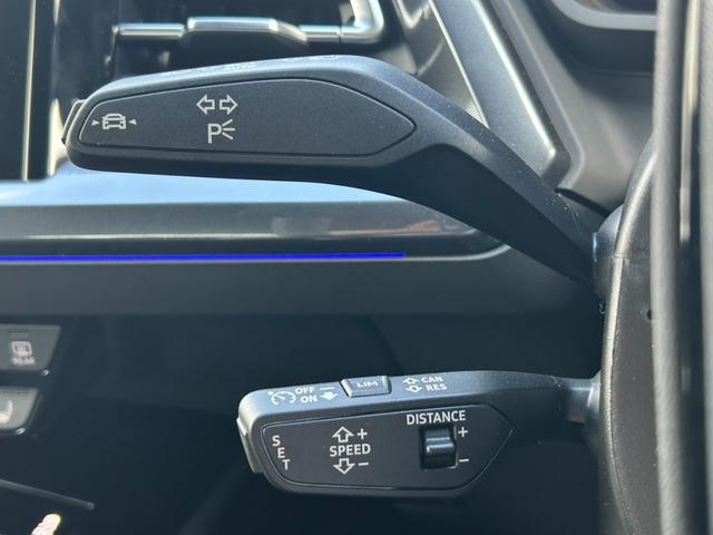 Ｑ４ ｅ－トロン ４５ｅ－トロン　Ｓライン　ＭＭＩナビプロ／レザー・電動シート／ＴＶ／ステアリングヒーター／ＯＰ２０ＡＷ／マトリクスＬＥＤライト／ヘッドアップディスプレイ／３６０度カメラ／シートメモリ／デモカーアップ／認定中古車（34枚目）