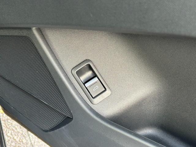 Ｑ４ ｅ－トロン ４５ｅ－トロン　Ｓライン　ＭＭＩナビプロ／レザー・電動シート／ＴＶ／ステアリングヒーター／ＯＰ２０ＡＷ／マトリクスＬＥＤライト／ヘッドアップディスプレイ／３６０度カメラ／シートメモリ／デモカーアップ／認定中古車（40枚目）