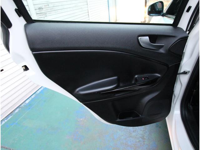 アルファロメオ ジュリエッタ その他 スプリント ワンオーナー オートライト レインセンサー ｓｏｎｙポータブルナビ ワンセグｔｖ ｃｄ ａｕｘ バック センサー 純正１６インチアルミ ｎｅｗタイヤ ｅｔｃ 中古車検索 くるまのニュース