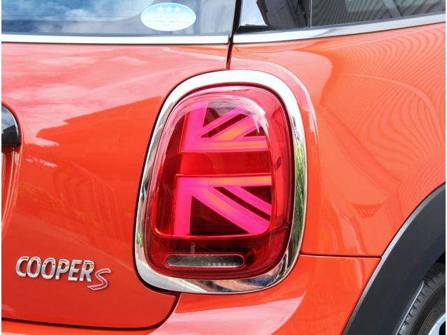 ＭＩＮＩ クーパーＳ　ワンオーナー　ＬＥＤライト　ハーフレザーシート　シートヒーター　ハーマンカードンスピーカー　純正ＨＤＤナビ　ブルートゥース　バックカメラ　前後コーナーセンサー　前後ドラレコ　１７インチアルミ　ＥＴＣ（24枚目）