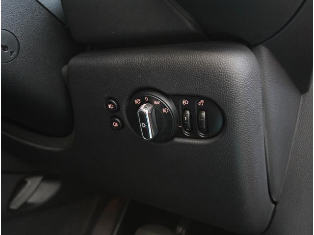 ＭＩＮＩ クーパーＳ　ワンオーナー　ＬＥＤライト　ハーフレザーシート　シートヒーター　ハーマンカードンスピーカー　純正ＨＤＤナビ　ブルートゥース　バックカメラ　前後コーナーセンサー　前後ドラレコ　１７インチアルミ　ＥＴＣ（39枚目）