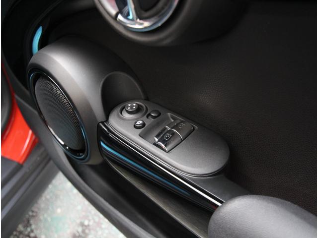 ＭＩＮＩ クーパーＳ　ワンオーナー　ＬＥＤライト　ハーフレザーシート　シートヒーター　ハーマンカードンスピーカー　純正ＨＤＤナビ　ブルートゥース　バックカメラ　前後コーナーセンサー　前後ドラレコ　１７インチアルミ　ＥＴＣ（40枚目）