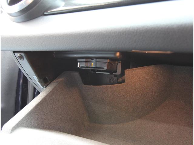 屋内展示場なので、天候や時間を気にせずお車をご覧頂く事が可能です！