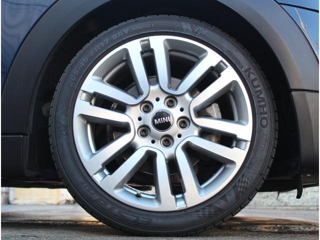 MINI クーパー セブン LEDオートライト レインセンサー 専用ハーフレザーシート クルーズコントロール 純正HDDナビ ブルートゥース AUX&USB入力 バックカメラ ドライブレコーダー 専用17インチアルミ ETC(20枚目)