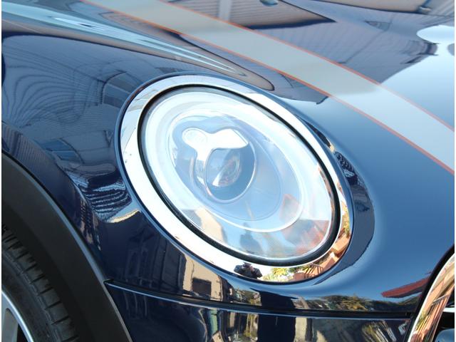 MINI クーパー セブン LEDオートライト レインセンサー 専用ハーフレザーシート クルーズコントロール 純正HDDナビ ブルートゥース AUX&USB入力 バックカメラ ドライブレコーダー 専用17インチアルミ ETC(21枚目)