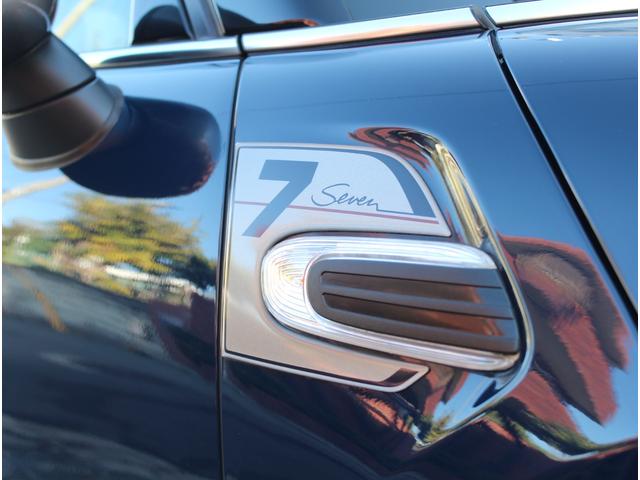 MINI クーパー セブン LEDオートライト レインセンサー 専用ハーフレザーシート クルーズコントロール 純正HDDナビ ブルートゥース AUX&USB入力 バックカメラ ドライブレコーダー 専用17インチアルミ ETC(46枚目)