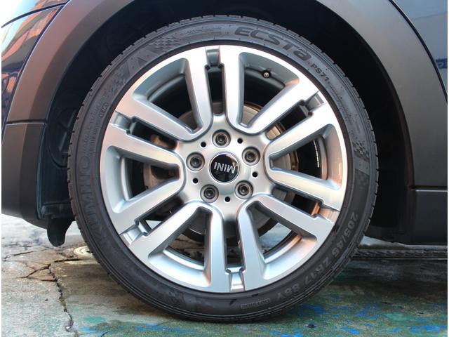 MINI クーパー セブン LEDオートライト レインセンサー 専用ハーフレザーシート クルーズコントロール 純正HDDナビ ブルートゥース AUX&USB入力 バックカメラ ドライブレコーダー 専用17インチアルミ ETC(50枚目)