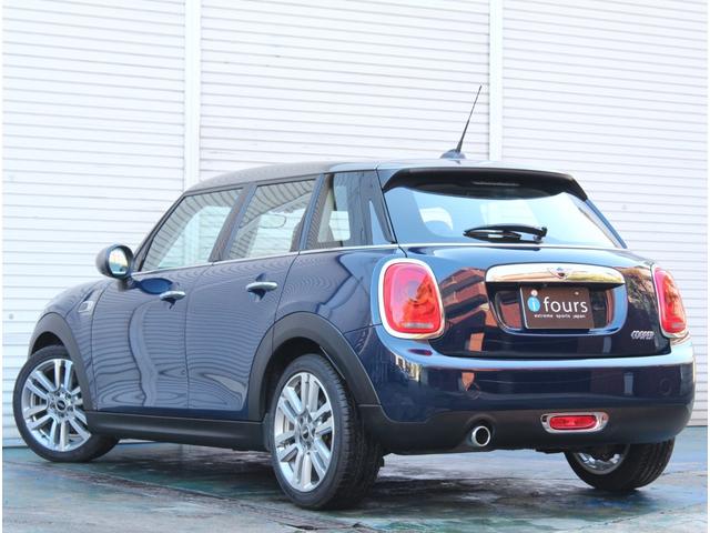 MINI クーパー セブン LEDオートライト レインセンサー 専用ハーフレザーシート クルーズコントロール 純正HDDナビ ブルートゥース AUX&USB入力 バックカメラ ドライブレコーダー 専用17インチアルミ ETC(60枚目)