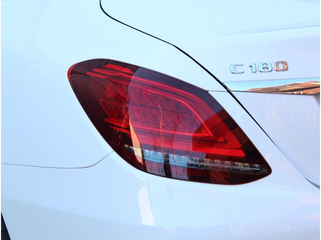 �V���[���[�����ɂ͍L�����k�X�y�[�X��ݒu���A�F�l�̂����X���҂����Ă���܂��I