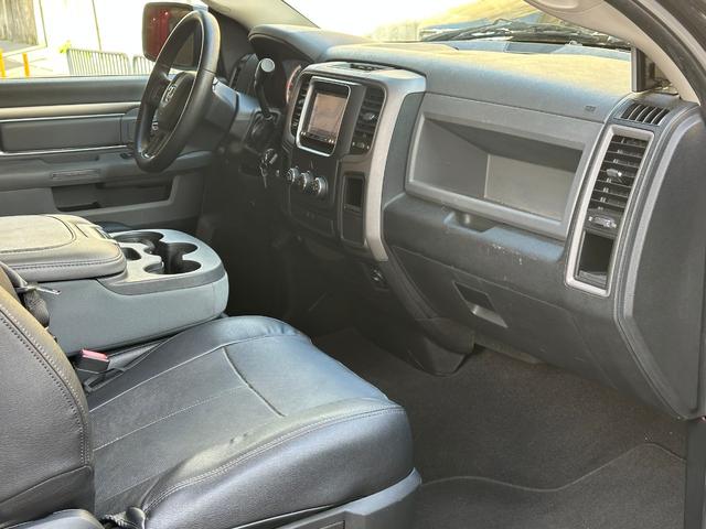 ダッジ・ラム Tradesman RWD レギュラーキャブ 5.7LHEMI 後期ヘッドライト ベンチシート コラムシフト トノカバー 実走行 当社管理ユーザー様下取車両(18枚目)