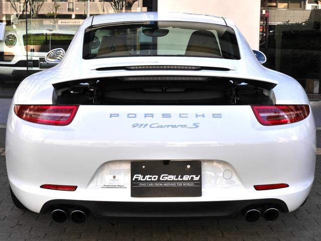 ９１１ ９１１カレラＳ　２０インチカレラＳホイール　ヒーター付きカーボンコンビステアリング　シートヒーター＆クーラー　スポーツエクゾースト　ナビＴＶ　ＥＴＣ　Ｂカメラ　ＧＰＳレーダー　ｂｌｕｅｔｏｏｔｈ　アルカンターラルーフ（9枚目）