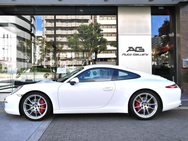 ９１１ ９１１カレラＳ　２０インチカレラＳホイール　ヒーター付きカーボンコンビステアリング　シートヒーター＆クーラー　スポーツエクゾースト　ナビＴＶ　ＥＴＣ　Ｂカメラ　ＧＰＳレーダー　ｂｌｕｅｔｏｏｔｈ　アルカンターラルーフ（11枚目）