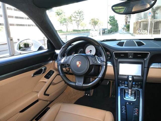 ９１１ ９１１カレラＳ　２０インチカレラＳホイール　ヒーター付きカーボンコンビステアリング　シートヒーター＆クーラー　スポーツエクゾースト　ナビＴＶ　ＥＴＣ　Ｂカメラ　ＧＰＳレーダー　ｂｌｕｅｔｏｏｔｈ　アルカンターラルーフ（16枚目）