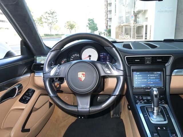 ９１１ ９１１カレラＳ　２０インチカレラＳホイール　ヒーター付きカーボンコンビステアリング　シートヒーター＆クーラー　スポーツエクゾースト　ナビＴＶ　ＥＴＣ　Ｂカメラ　ＧＰＳレーダー　ｂｌｕｅｔｏｏｔｈ　アルカンターラルーフ（18枚目）