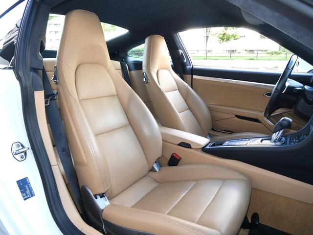 ９１１ ９１１カレラＳ　２０インチカレラＳホイール　ヒーター付きカーボンコンビステアリング　シートヒーター＆クーラー　スポーツエクゾースト　ナビＴＶ　ＥＴＣ　Ｂカメラ　ＧＰＳレーダー　ｂｌｕｅｔｏｏｔｈ　アルカンターラルーフ（31枚目）