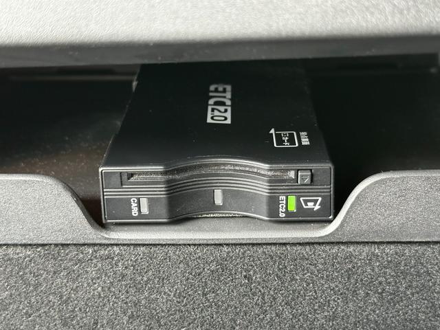 ジープ・グランドチェロキー リミテッド　ワンオーナー　ユーザー様下取車　ＡｐｐｌｅＣａｒＰｌａｙ　Ｂｌｕｅｔｏｏｔｈ　純正ナビゲーション　フルセグ　レザーシート　シートヒーター　前面衝突警報　アダプティブクルーズコントロール　認定中古車保証（47枚目）