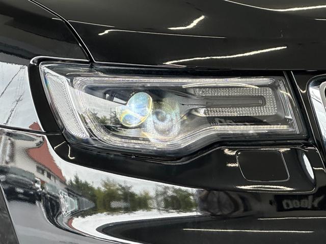 ジープ・グランドチェロキー リミテッド　ワンオーナー　ユーザー様下取車　ＡｐｐｌｅＣａｒＰｌａｙ　Ｂｌｕｅｔｏｏｔｈ　純正ナビゲーション　フルセグ　レザーシート　シートヒーター　前面衝突警報　アダプティブクルーズコントロール　認定中古車保証（54枚目）