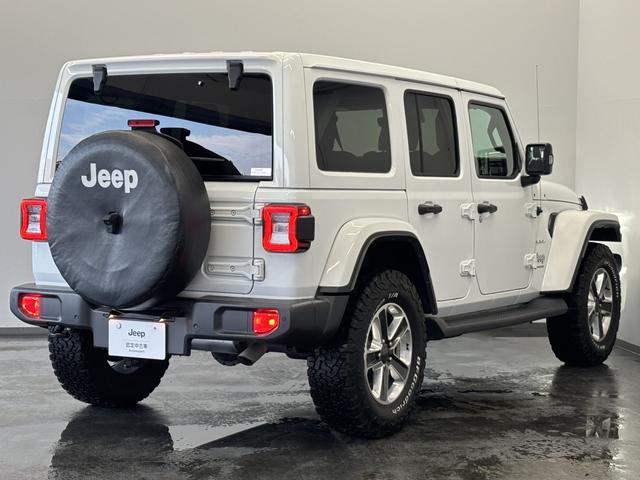 ジープ・ラングラーアンリミテッド サハラ　レザーシート　シートヒーター　ＡｐｐｌｅＣａｒＰｌａｙ　Ｂｌｕｅｔｏｏｔｈ　純正ナビゲーション　フルセグ　ＬＥＤヘッドライト　前面衝突警報　ＡＣＣ　バックカメラ　ワンオーナー　認定中古車保証付（60枚目）