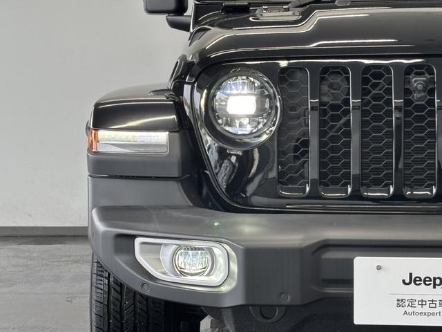 ジープ・ラングラーアンリミテッド サハラ レザーシート シートヒーター AppleCarPlay Bluetooth 純正ナビ フルセグ LED 前面衝突警報 アダプティブクルーズコントロール バックカメラ ワンオーナー 認定中古車保証付(15枚目)
