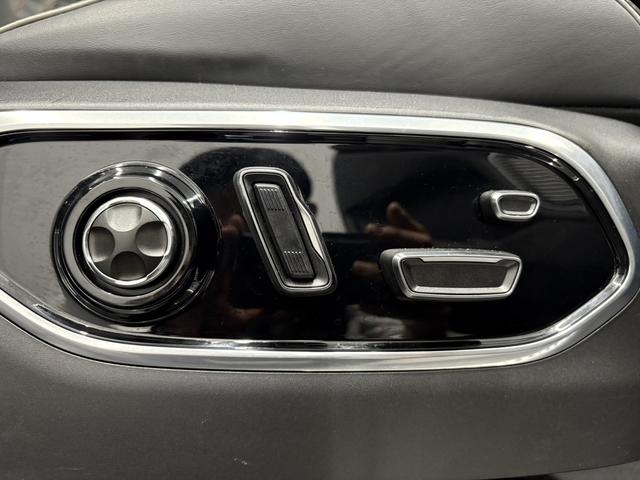 ジープ・グランドチェロキーL サミット リザーブ パノラマサンルーフ パレルモレザ McIntoshスピーカ AppleCarPlay Bluetooth 純正ナビゲーション フルセグ シートヒータ 前面衝突警報 ACC 360カメラ 認定中古車保証(52枚目)