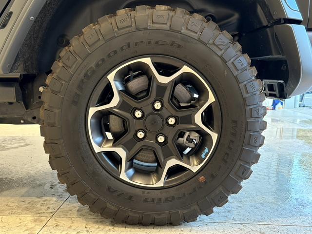 ジープ・ラングラーアンリミテッド４ｘｅ ルビコン４ｘｅ　レザーシート　シートヒーター　ＡｐｐｌｅＣａｒＰｌａｙ　Ｂｌｕｅｔｏｏｔｈ　純正ナビゲーション　フルセグ　ＬＥＤヘッドライト　前面衝突警報　ＡＣＣ　バックカメラ　ワンオーナー　認定中古車保証付（25枚目）