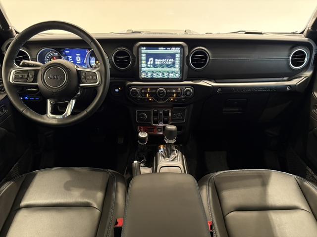ジープ・ラングラーアンリミテッド４ｘｅ ルビコン４ｘｅ　レザーシート　シートヒーター　ＡｐｐｌｅＣａｒＰｌａｙ　Ｂｌｕｅｔｏｏｔｈ　純正ナビゲーション　フルセグ　ＬＥＤヘッドライト　前面衝突警報　ＡＣＣ　バックカメラ　ワンオーナー　認定中古車保証付（73枚目）