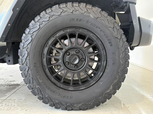 ジープ・ラングラーアンリミテッド リミテッドＥＤウィズサンライダフリップＴフォーハドＴ　限定車　レザーシート　シートヒーター　ＡｐｐｌｅＣａｒＰｌａｙ　Ｂｌｕｅｔｏｏｔｈ　純正ナビゲーション　フルセグ　ＬＥＤ　前面衝突警報　アダプティブクルーズコントロール　バックカメラ　認定中古車保証付（23枚目）