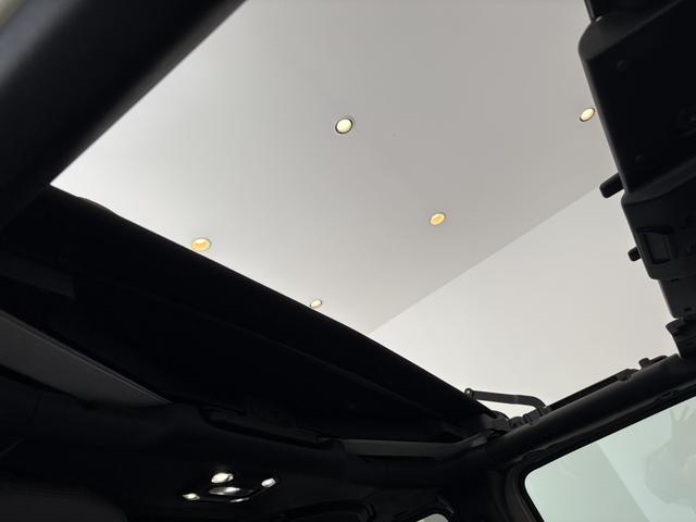 ジープ・ラングラーアンリミテッド リミテッドＥＤウィズサンライダフリップＴフォーハドＴ　限定車　レザーシート　シートヒーター　ＡｐｐｌｅＣａｒＰｌａｙ　Ｂｌｕｅｔｏｏｔｈ　純正ナビゲーション　フルセグ　ＬＥＤ　前面衝突警報　アダプティブクルーズコントロール　バックカメラ　認定中古車保証付（46枚目）