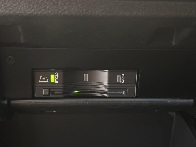 ジープ・レネゲード リミテッド LEDヘッドライト レザーシート シートヒーター AppleCarPlay Bluetooth 純正ナビゲーション フルセグ 前面衝突警報 ACC バックカメラ ワンオーナー 認定中古車保証付(48枚目)