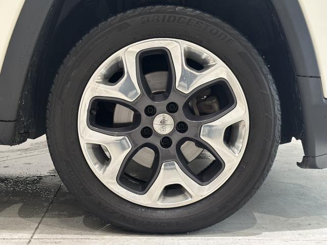 ジープ・コンパス リミテッド レザーシート シートヒーター AppleCarPlay Bluetooth 純正ナビゲーション 前面衝突警報 アダプティブクルーズコントロール バックカメラ 認定中古車保証付(23枚目)