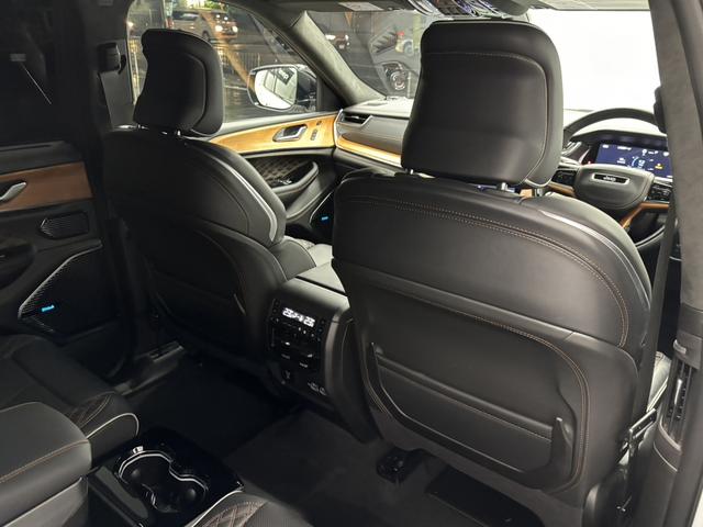 ジープ・グランドチェロキーL サミット リザーブ パノラマサンルーフ パレルモレザー McIntoshスピーカー AppleCarPlay Bluetooth 純正ナビ フルセグ シートヒーター 前面衝突警報 ACC 360度カメラ 認定中古車保証(51枚目)