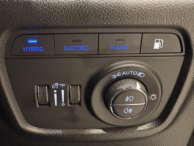 全国最大級の在庫台数を誇るジープ北大阪ＳＰＯＴｉＣＡＲセンターでございます！Ｊｅｅｐ車をご検討のお客様は是非当店にお問い合わせくださいませ◆ＴＥＬ：００７８−６０４５−２０３３◆