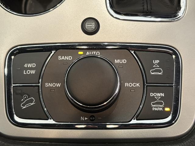 ジープ・グランドチェロキー アルティテュード AppleCarPlay Bluetooth 純正ナビ フルセグ ハーフレザーシート シートヒーター&ベンチレーション 前面衝突警報 アダプティブクルーズコントロール バックカメラ 認定中古車保証付(35枚目)