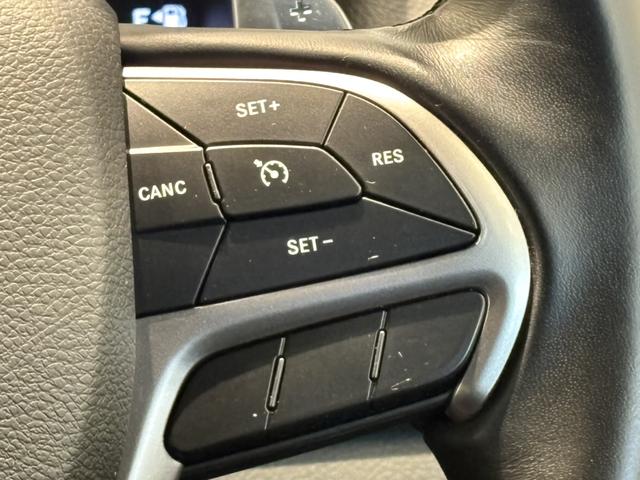 ジープ・グランドチェロキー アルティテュード AppleCarPlay Bluetooth 純正ナビ フルセグ ハーフレザーシート シートヒーター&ベンチレーション 前面衝突警報 アダプティブクルーズコントロール バックカメラ 認定中古車保証付(64枚目)