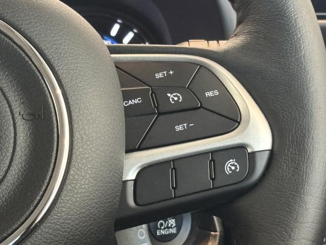 ジープ・レネゲード4xe トレイルホーク 4xe LED レザーシート シートヒーター AppleCarPlay Bluetooth 純正ナビゲーション 全衝突警報 アダプティブクルーズコントロール バックカメラ 認定中古車保証付(31枚目)