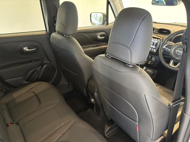 ジープ・レネゲード4xe トレイルホーク 4xe LED レザーシート シートヒーター AppleCarPlay Bluetooth 純正ナビゲーション 全衝突警報 アダプティブクルーズコントロール バックカメラ 認定中古車保証付(41枚目)