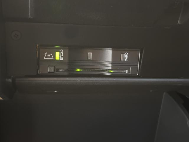 ジープ・レネゲード4xe トレイルホーク 4xe LED レザーシート シートヒーター AppleCarPlay Bluetooth 純正ナビゲーション 全衝突警報 アダプティブクルーズコントロール バックカメラ 認定中古車保証付(46枚目)