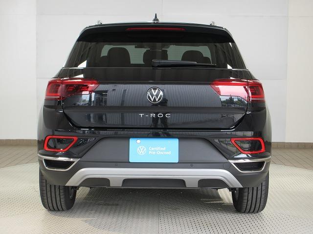 Ｔ－ロック ＴＳＩ　スタイル　ＤｉｓｃｏｖｅｒＰｒｏナビ　ＥＴＣ　バックカメラ　デジタルメータークラスター　アダプティブクルーズコントロール　マルチファンクションステアリング（3枚目）