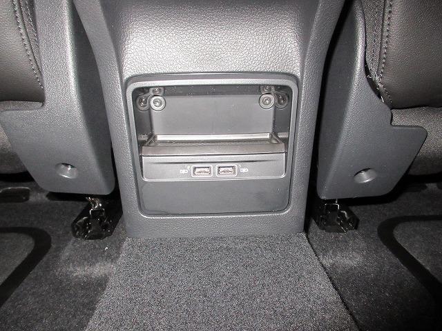 シャラン ＴＤＩ　ハイライン　アダプティブクルーズコントロール　レーンキープアシスト　パークディスタンスコントロール　パワーバックドア　電動スライドドア（両側）（16枚目）