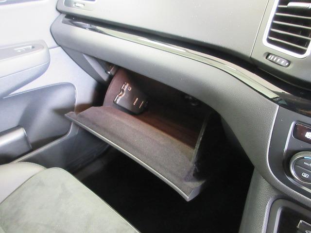シャラン ＴＤＩ　ハイライン　アダプティブクルーズコントロール　レーンキープアシスト　パークディスタンスコントロール　パワーバックドア　電動スライドドア（両側）（29枚目）