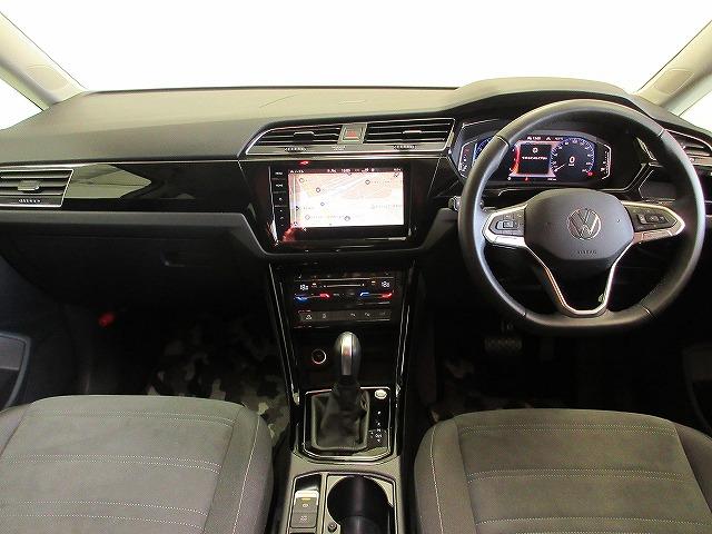 ゴルフトゥーラン TSI ハイライン DiscoverProナビ ETC バックカメラ デジタルメータークラスター アダプティブクルーズコントロール マルチファンクションステアリング(2枚目)