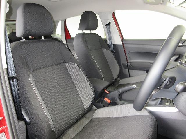 ポロ ＴＳＩアクティブ　ＤｉｓｃｏｖｅｒＰｒｏナビ　ＥＴＣ　バックカメラ　デジタルメータークラスター　アダプティブクルーズコントロール　マルチファンクションステアリング（7枚目）