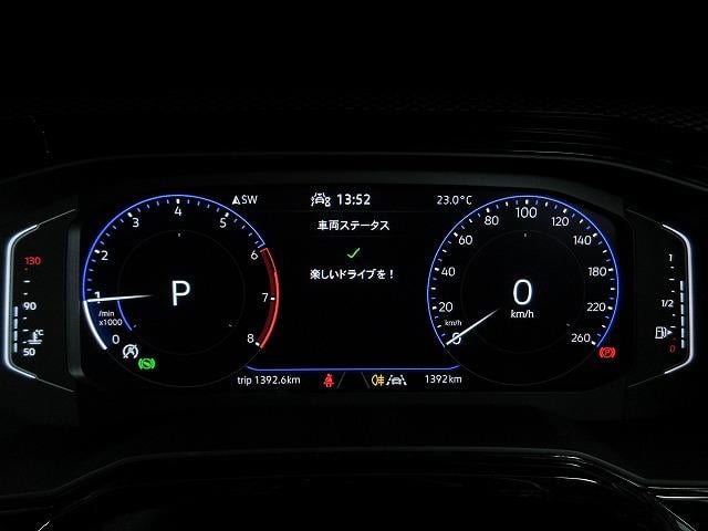 ポロ ＴＳＩアクティブ　ＤｉｓｃｏｖｅｒＰｒｏナビ　ＥＴＣ　バックカメラ　デジタルメータークラスター　アダプティブクルーズコントロール　マルチファンクションステアリング（9枚目）